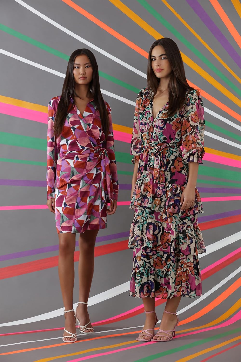 Donna Morgan Women's V-Neck Tiered Skirt Maxi Day Dress Event Party Night Out Guest of - Image 6